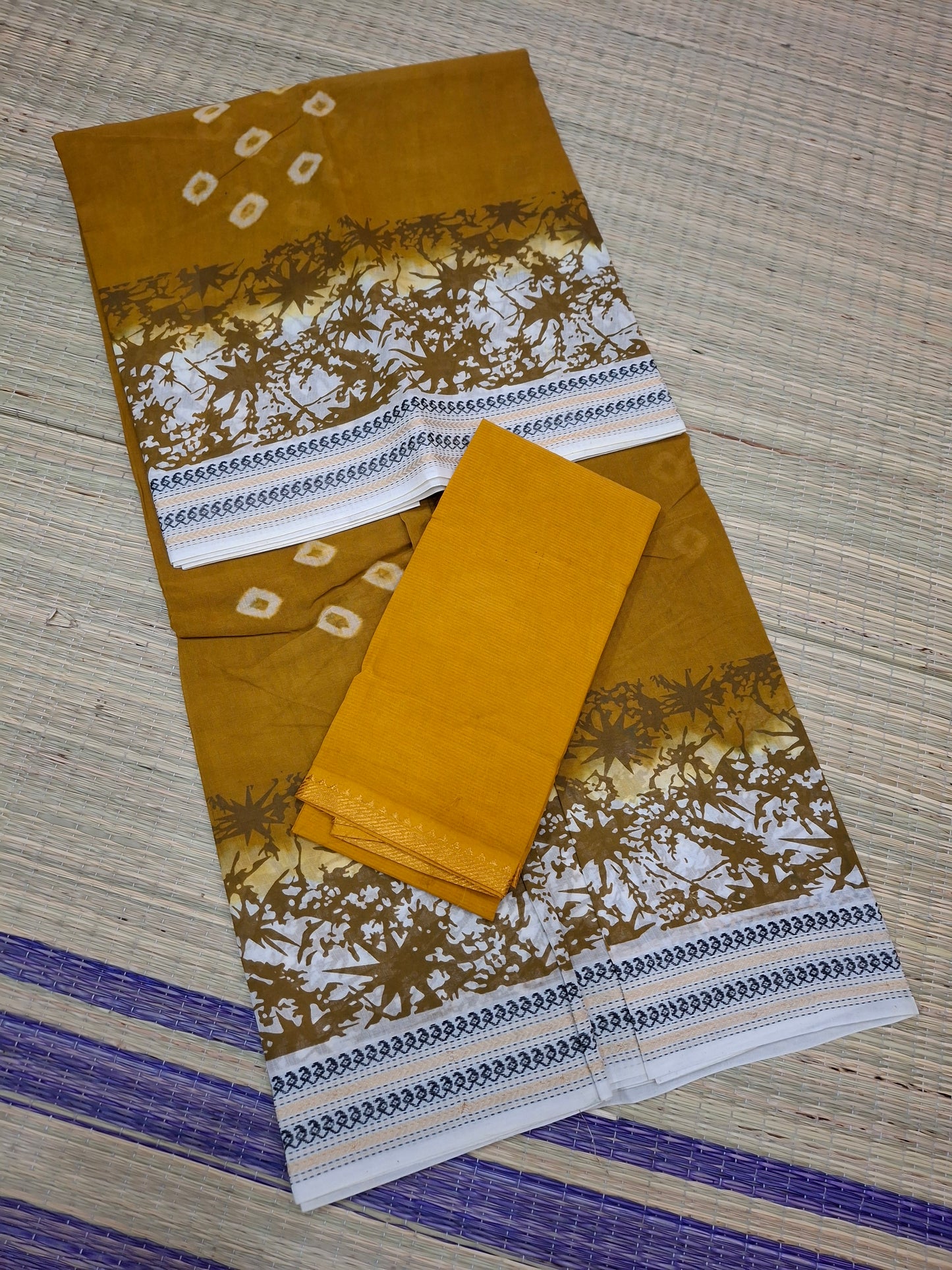 Sungudi - Hand Knotted Bhanthini Small Thread Black Zari Double Side Zari border (BLKAMALA-BHN-003)