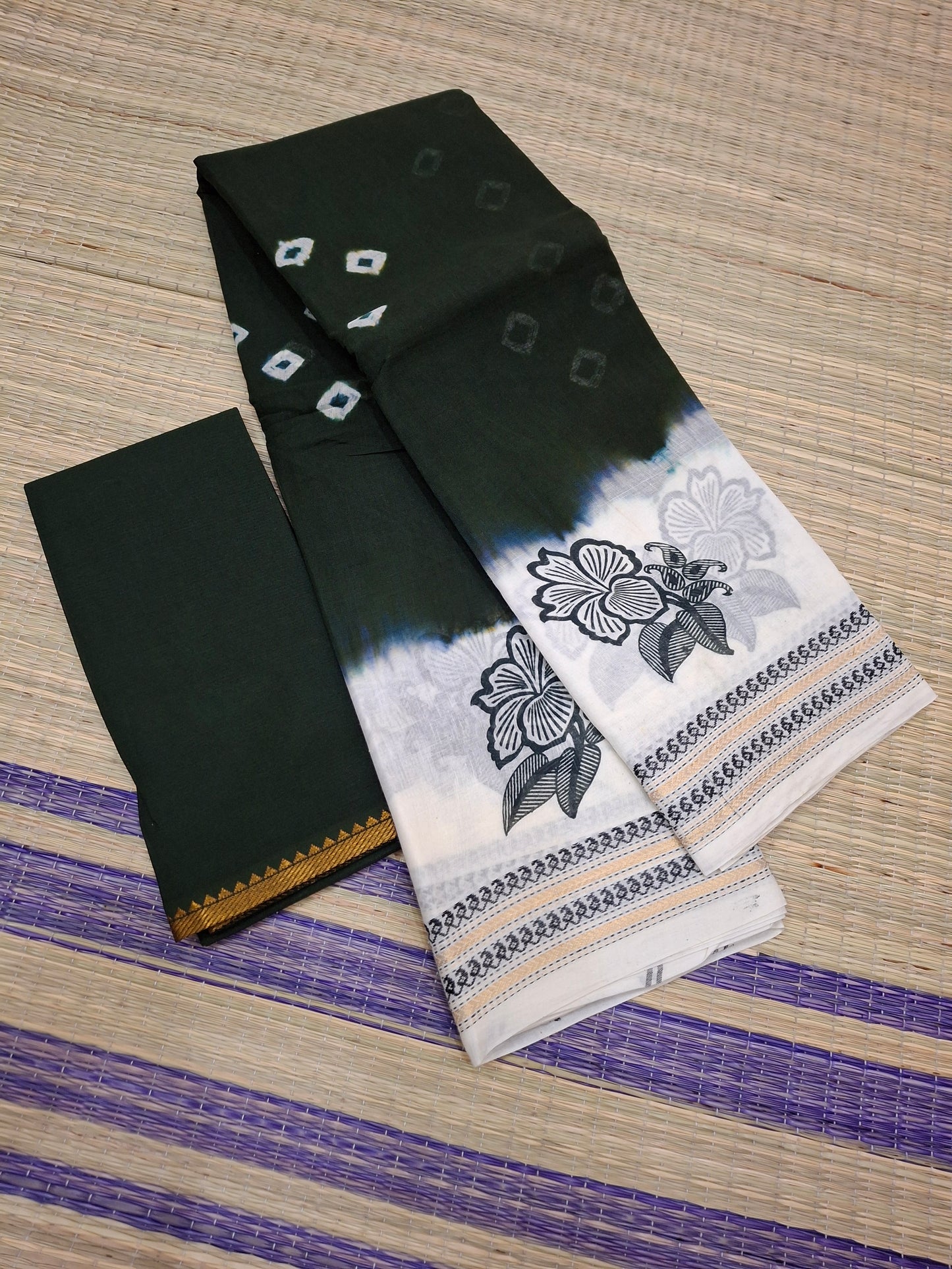 Sungudi - Hand Knotted Bhanthini Small Thread Black Zari Double Side Zari border (BLKAMALA-BHN-003)