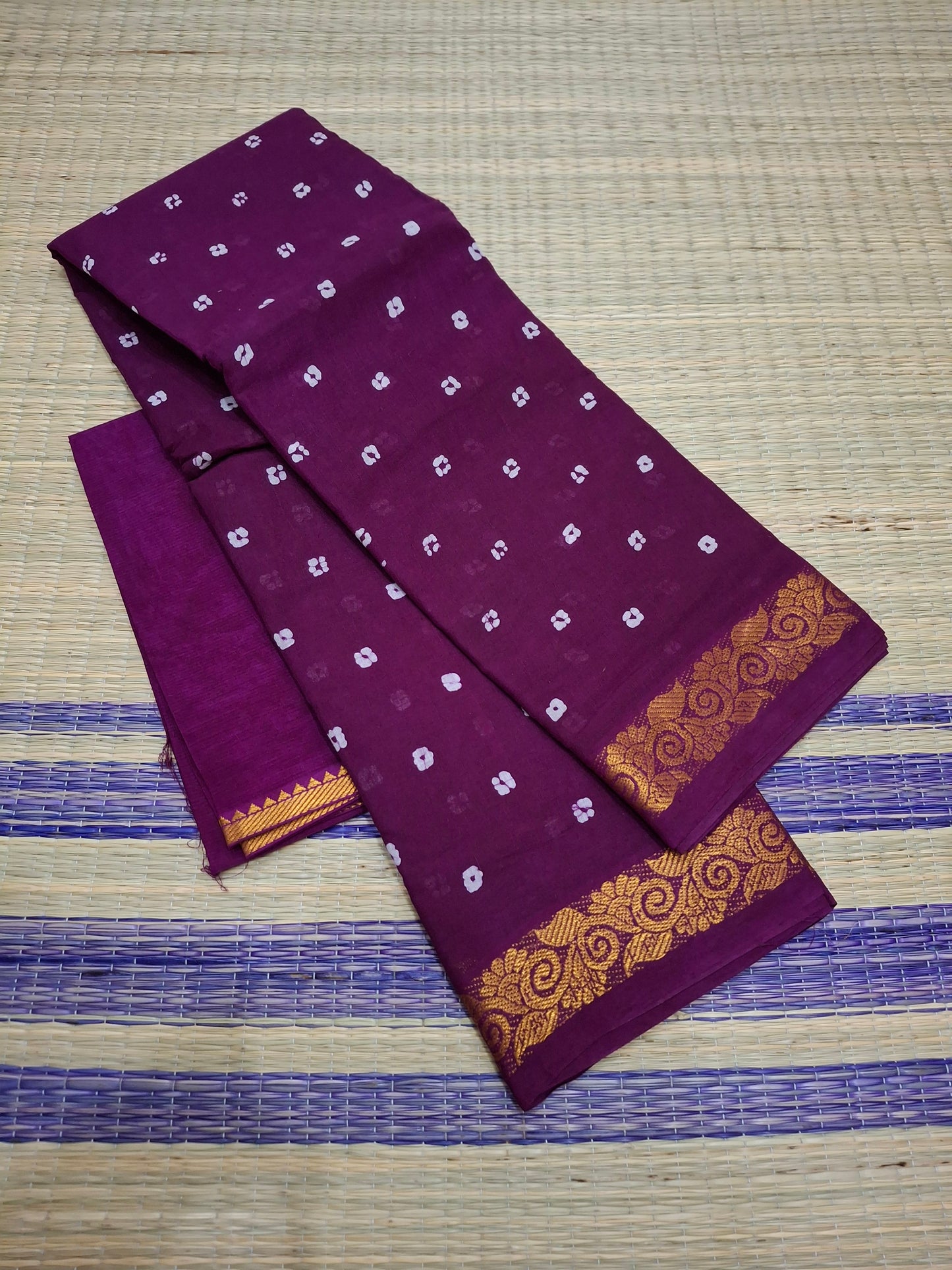 Sungudi 6 Yard Batik Saree Small Zari (D/S-Dind-001)