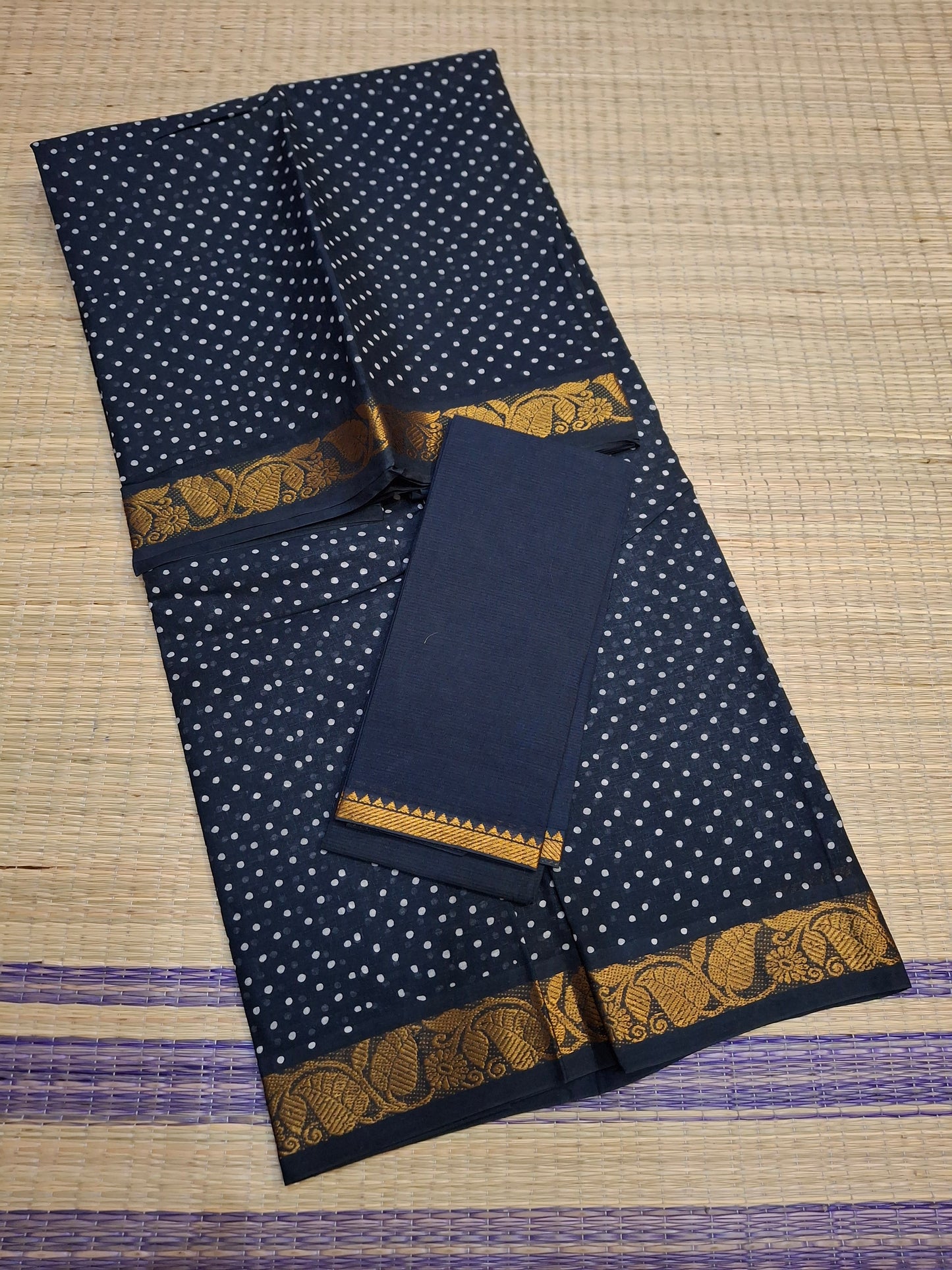 Sungudi 6Yard Hand Batik Printed Dots Pattern (D/S-OSI-001)