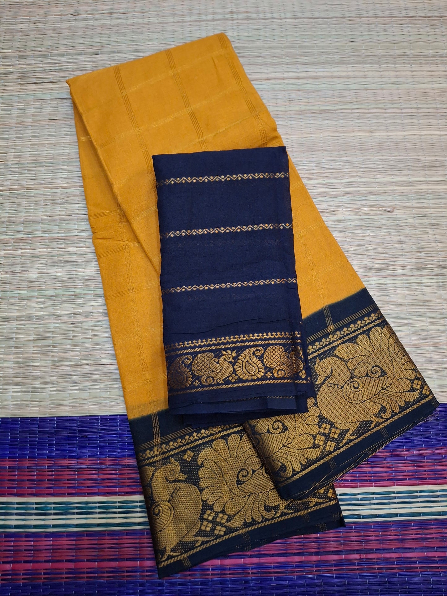 Madurai Sungudi - 6 Yard Big Checks Poonam Border  (2x2-BLK-SN01)