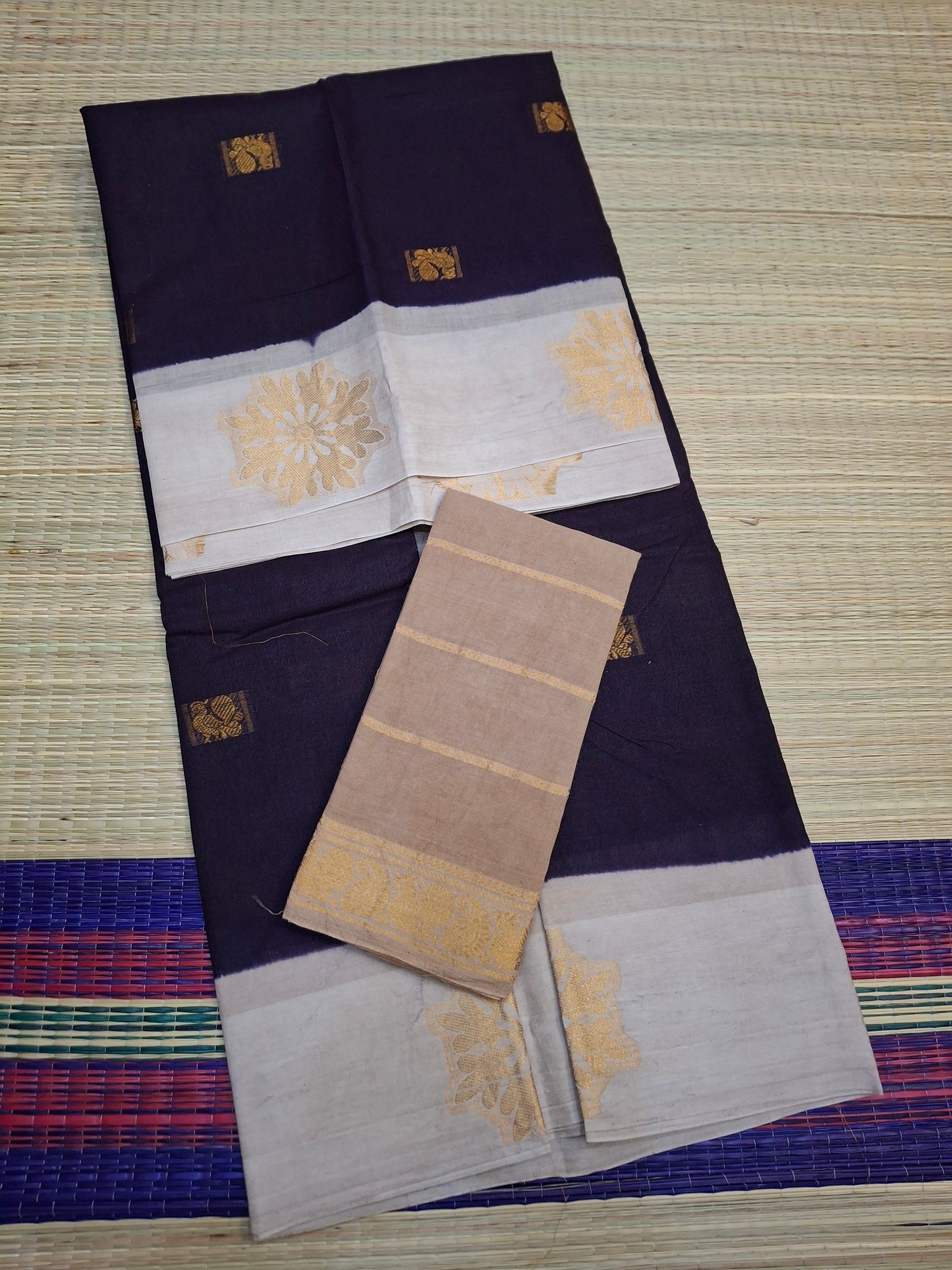 Madurai Sungudi Cotton - 6 Yard Annam Butta Sarees (POO-BUTA-03)