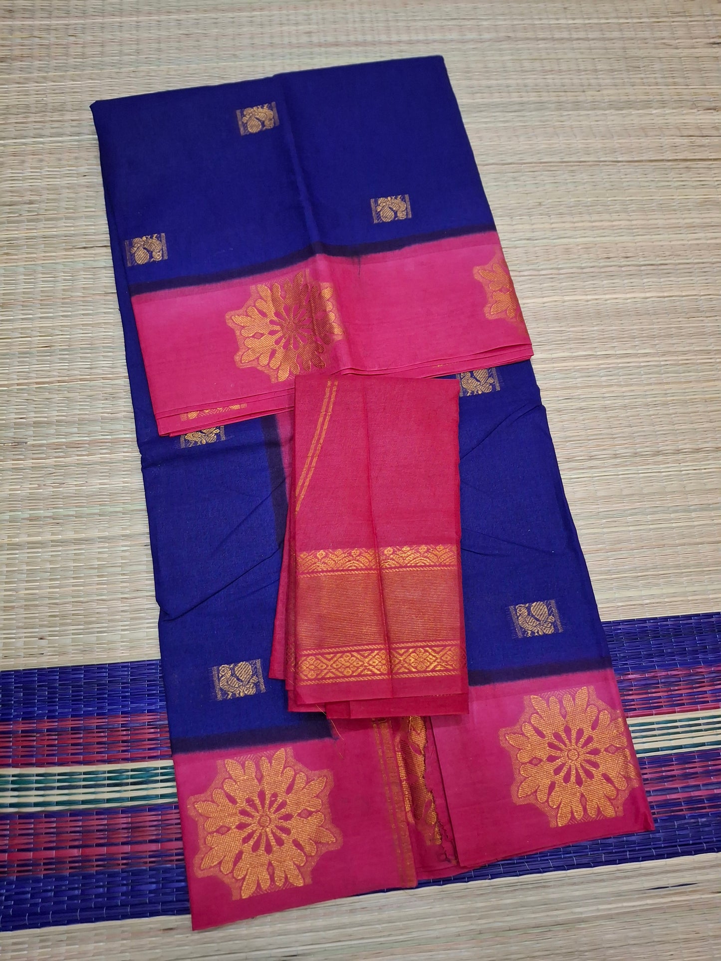 Madurai Sungudi Cotton - 6 Yard Annam Butta Sarees (POO-BUTA-03)