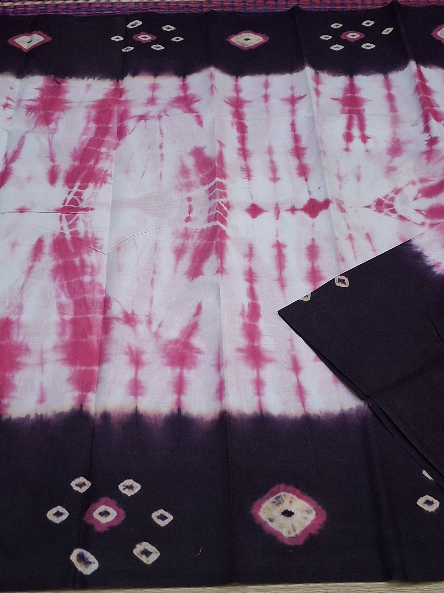 Sungudi - 6 Yard Bhantini Hand Weaving Hand Block Colors (100-BHN-CLD-002)