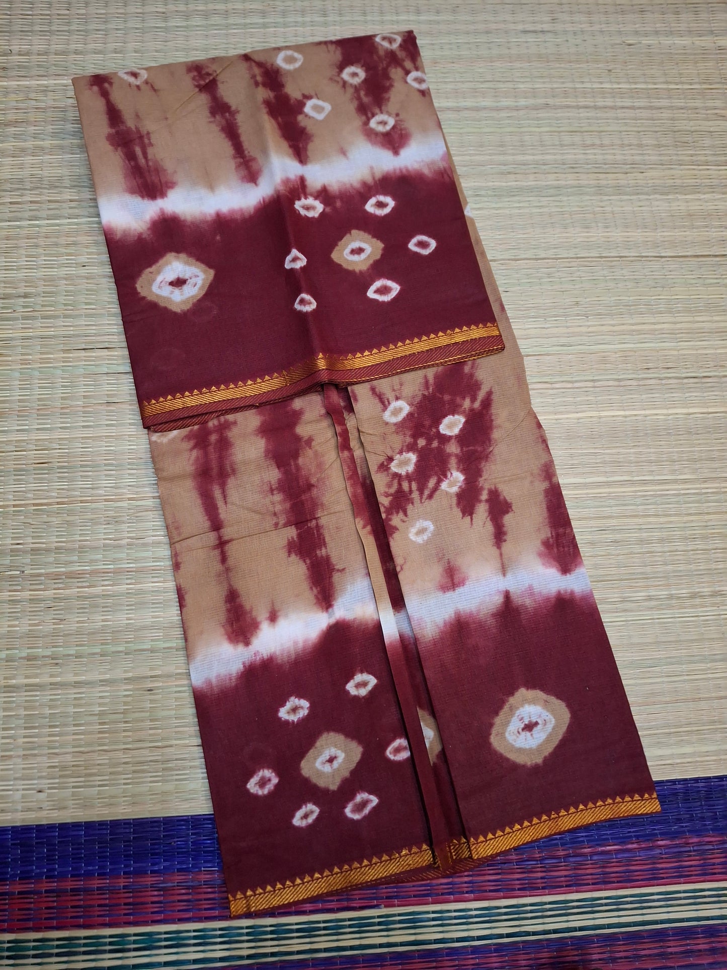 Sungudi - Bhanthini Hand Knotted (VESTI-BHN-001)