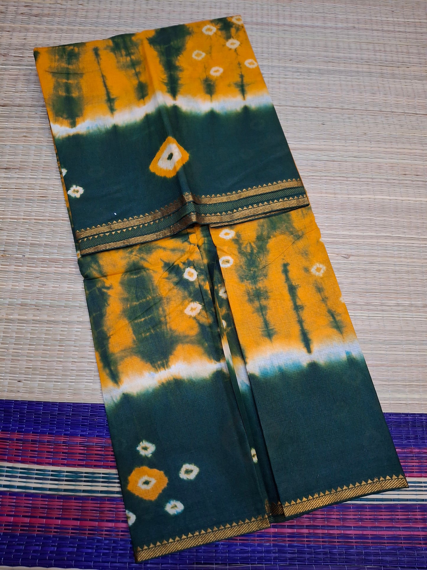 Sungudi - Bhanthini Hand Knotted (VESTI-BHN-001)