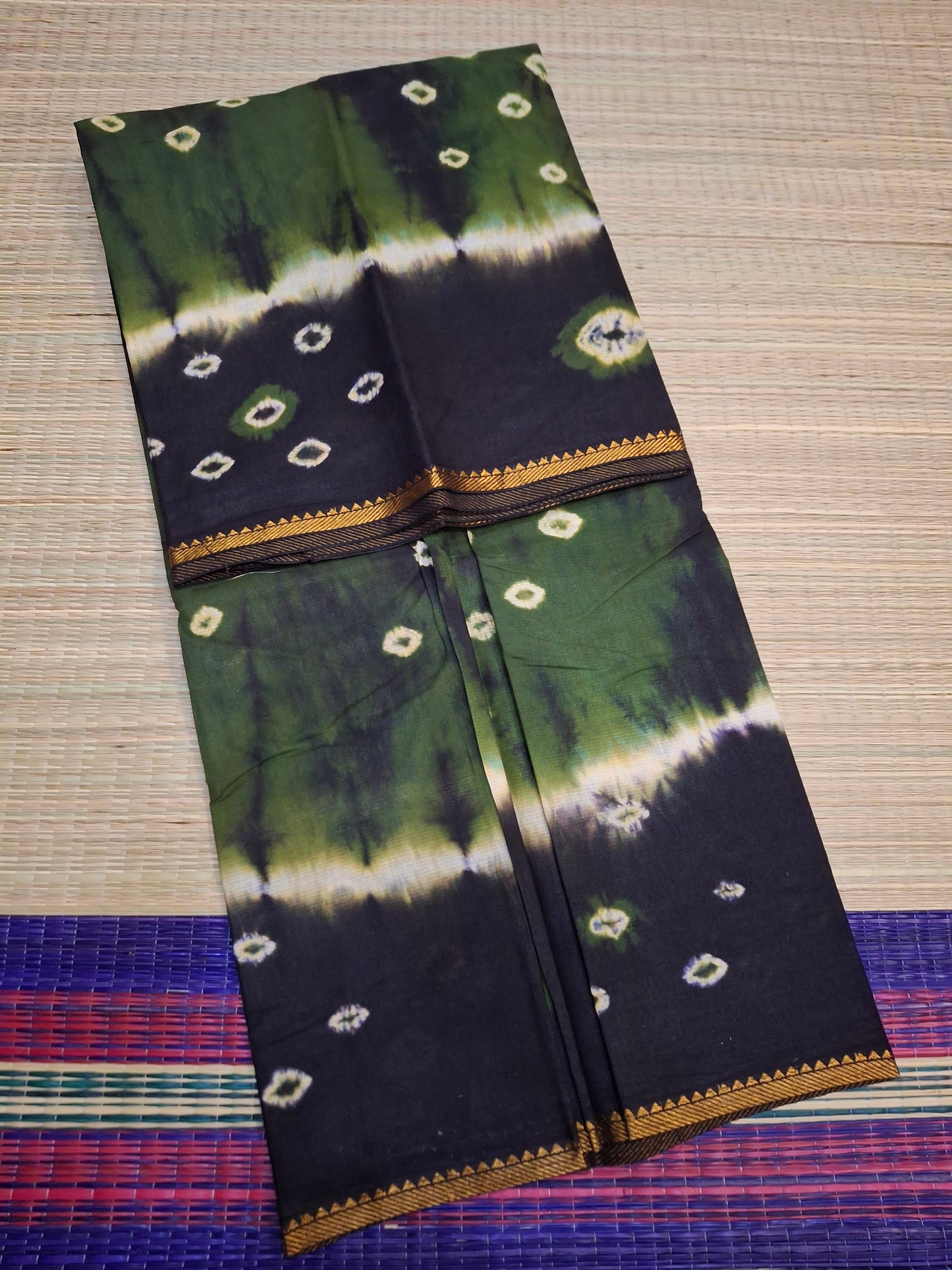 Sungudi - Bhanthini Hand Knotted (VESTI-BHN-001)