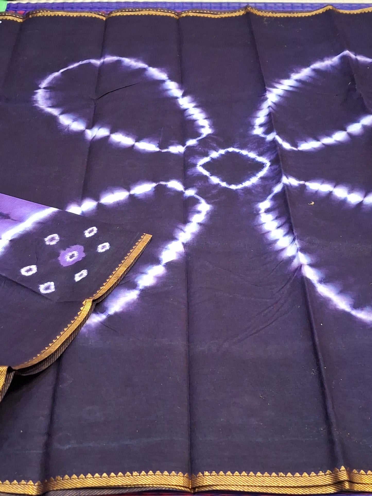 Sungudi - Bhanthini Hand Knotted (VESTI-BHN-001)