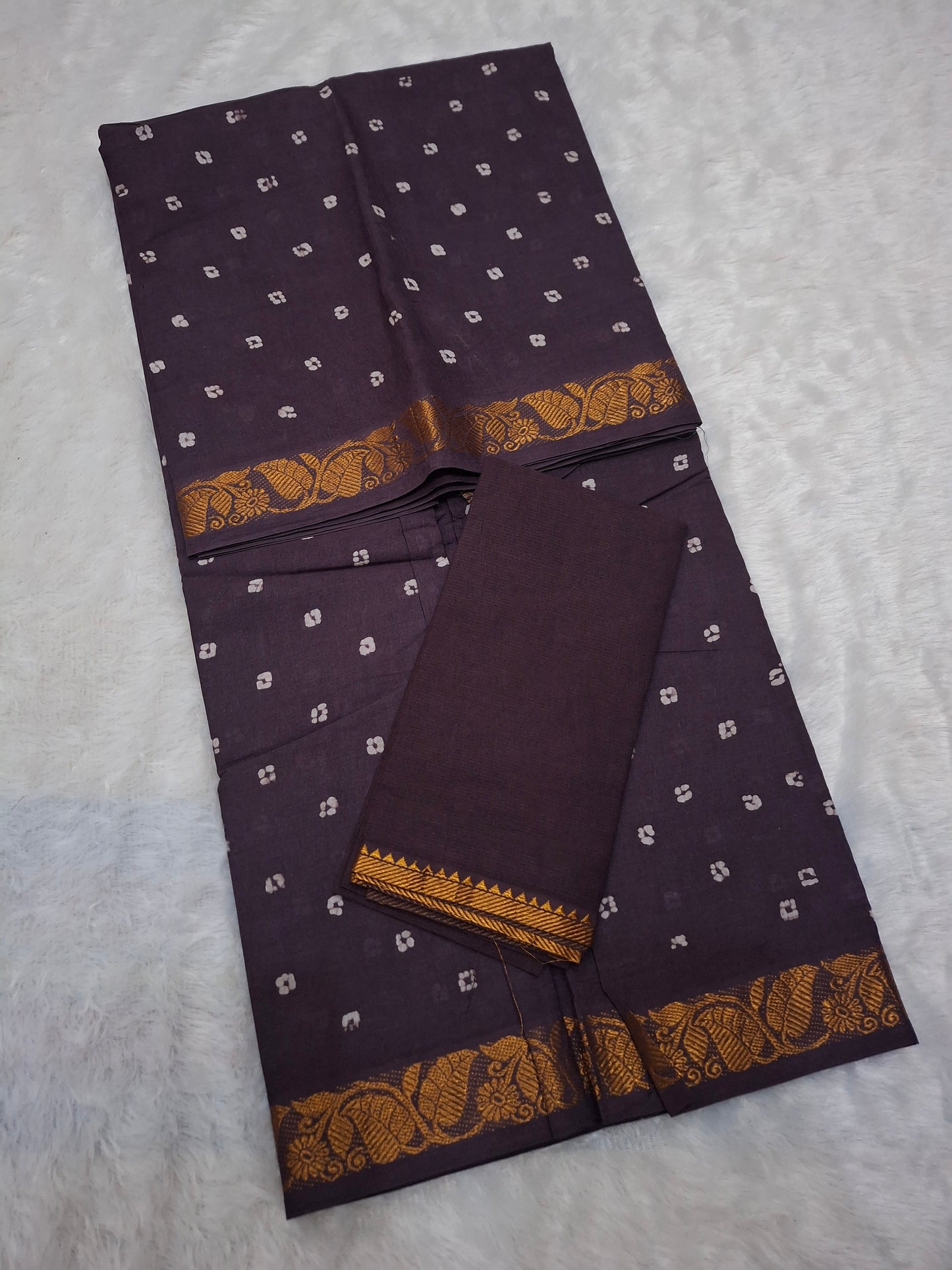 Sungudi 6 Yard Batik Saree Small Zari (D/S-Dind-001)