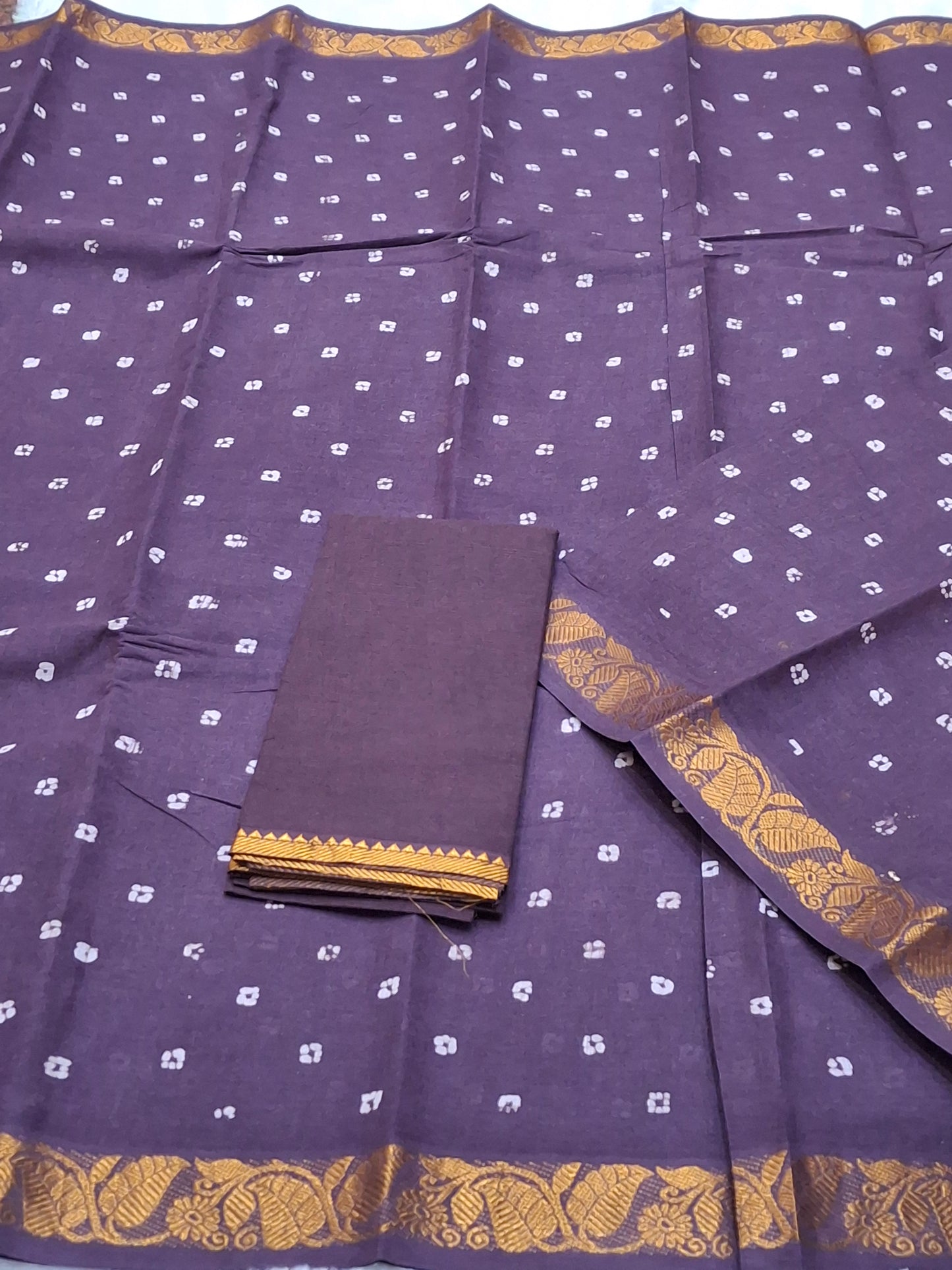 Sungudi 6 Yard Batik Saree Small Zari (D/S-Dind-001)