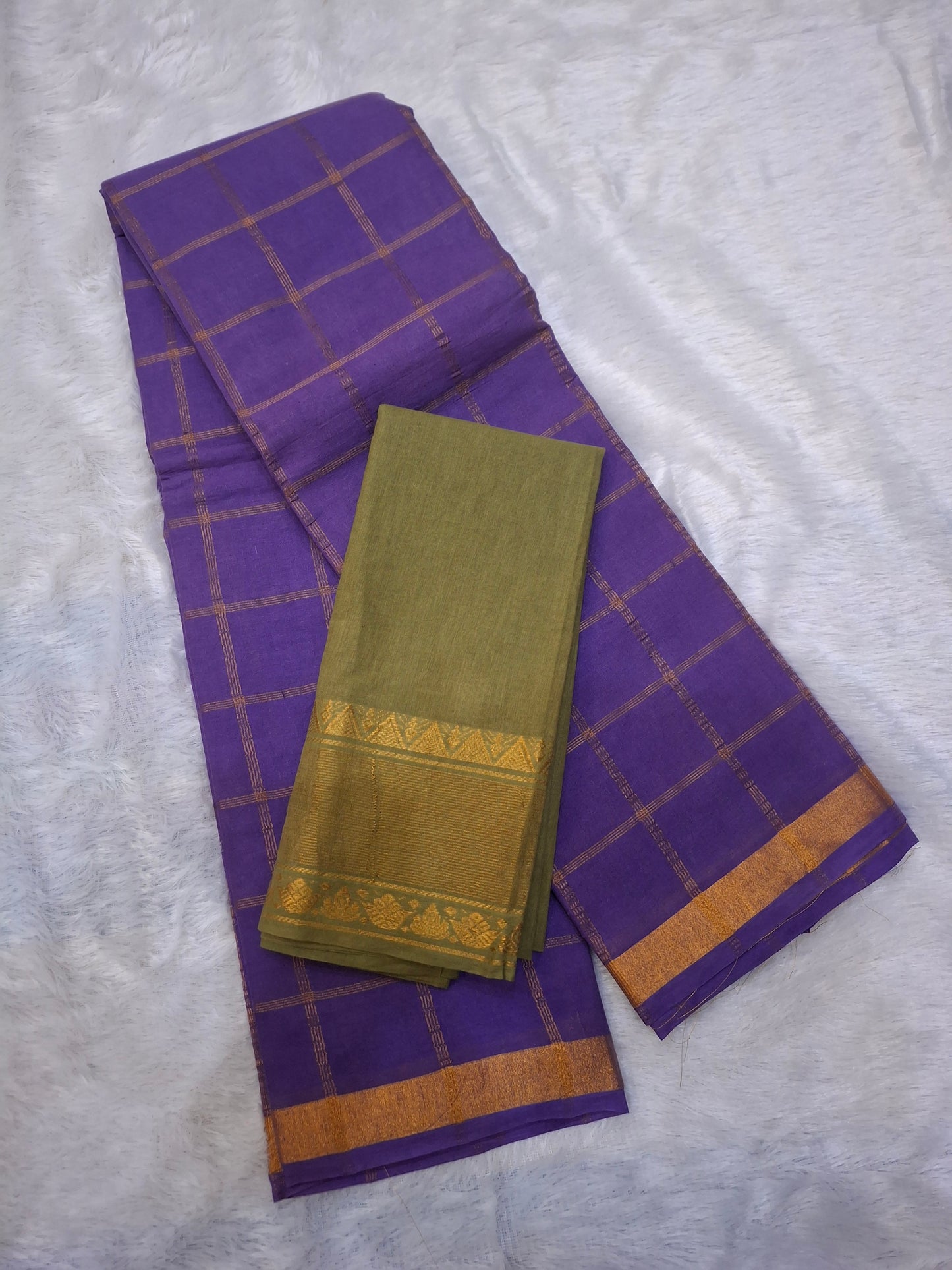 Sungudi 6 Yard Bengal Checks with Tissue Border (Vanaja-001)