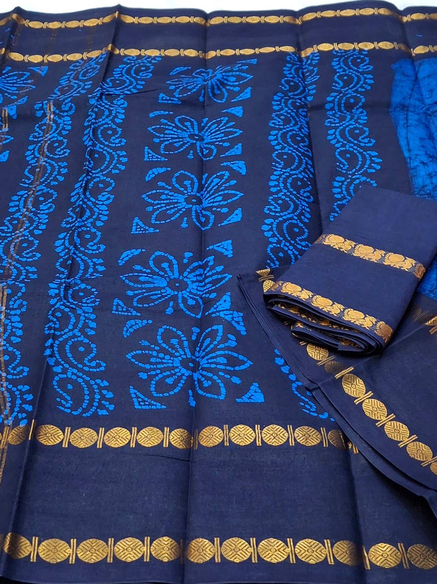 Rettapatti Batik Hand Weaving Clouse Design (ADYMOD-001)