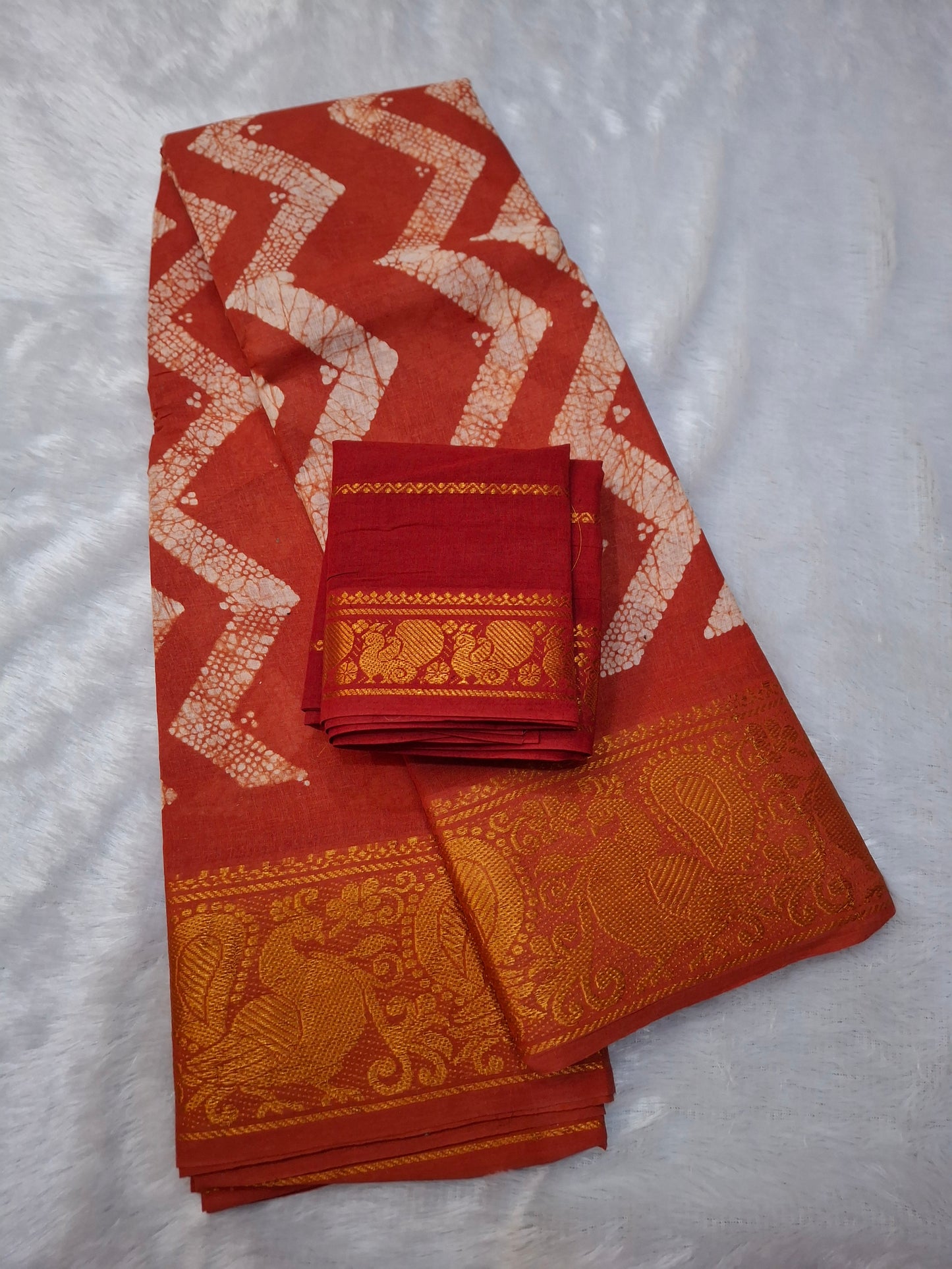 Hand Batik Medium Zari