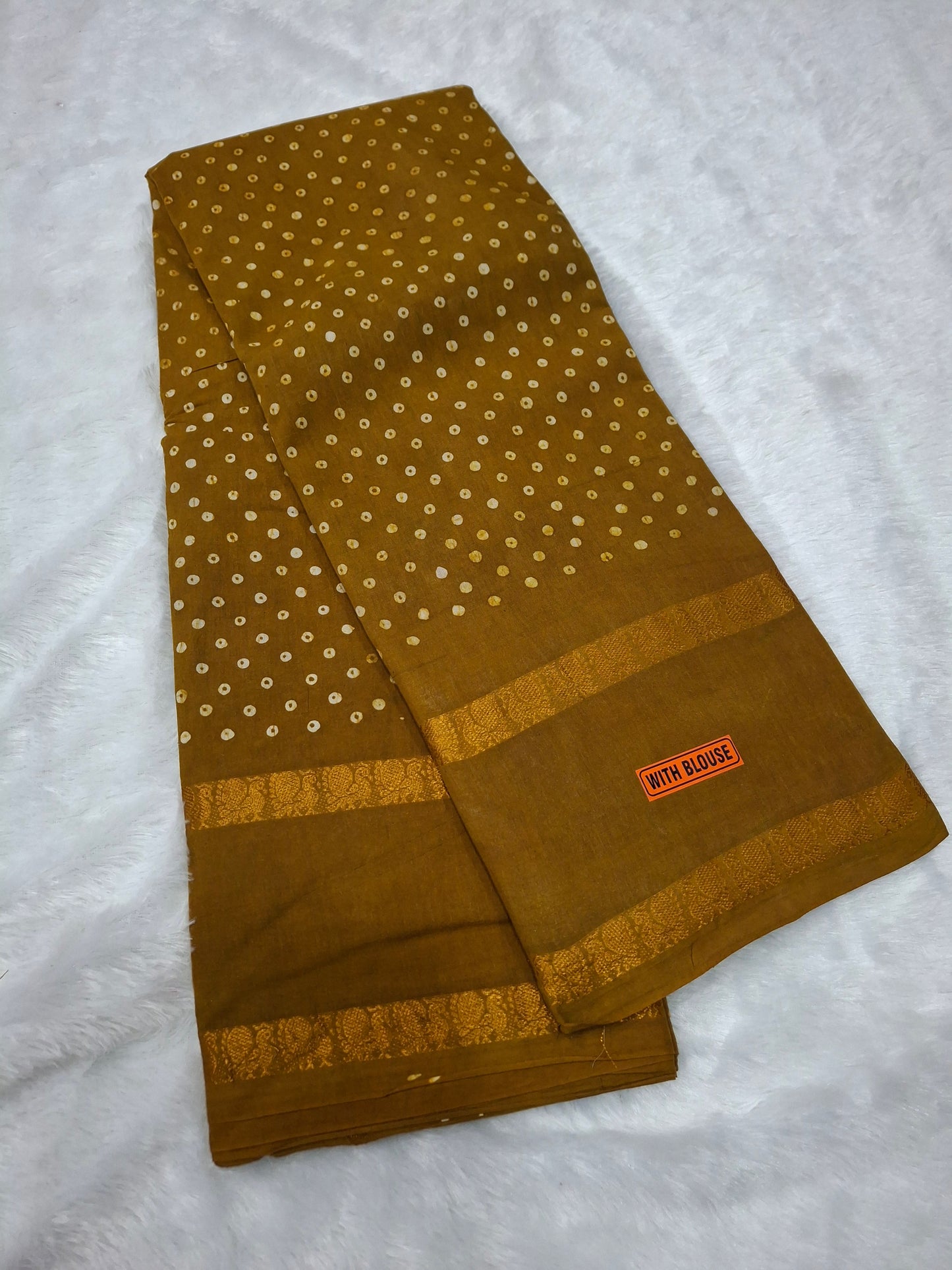 Annamayil Polka Dots W/B