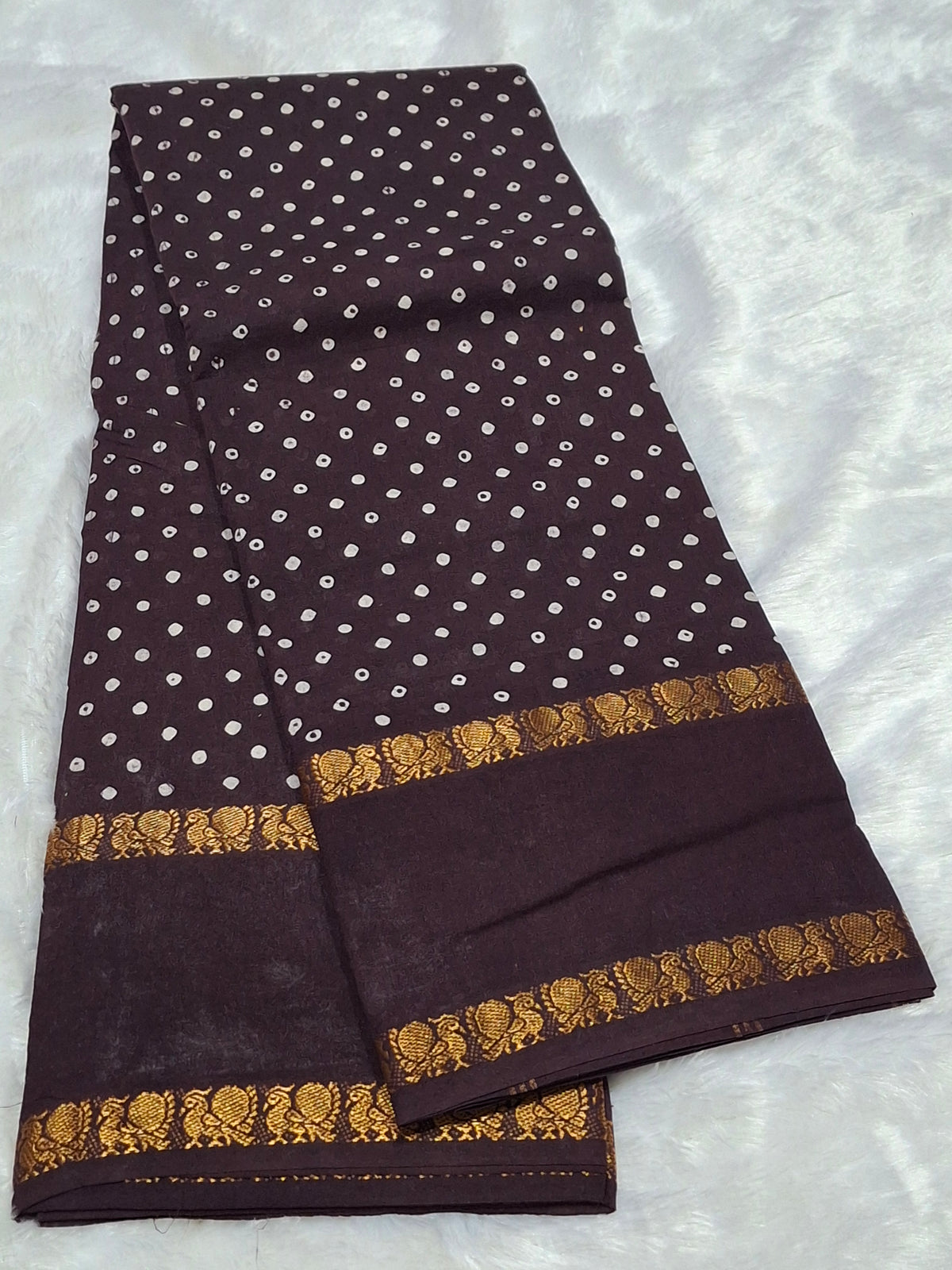 Annamayil Polka Dots W/B