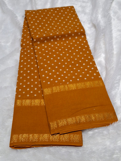 Annamayil Polka Dots W/B