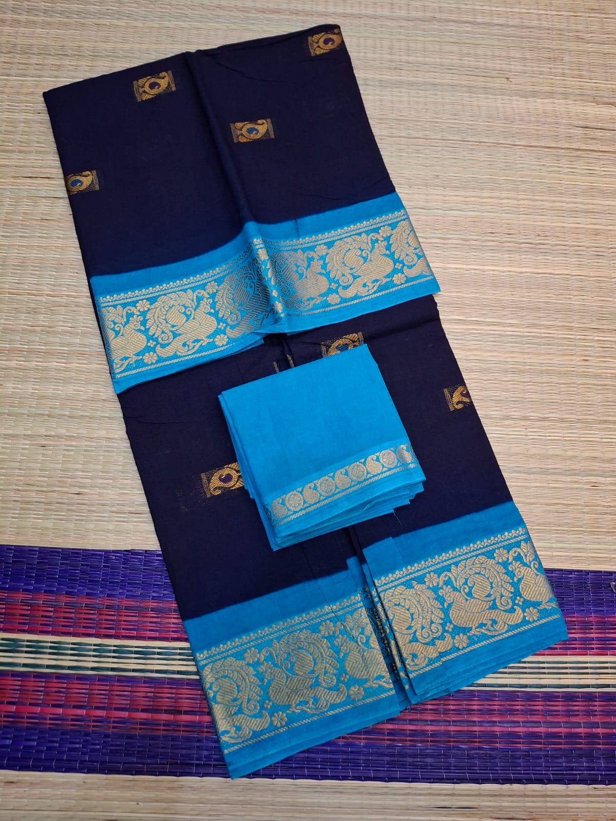Madurai Sungudi Cotton - 6 Yard Meena Butta Double Side Gold Zari Border Dye and TIe