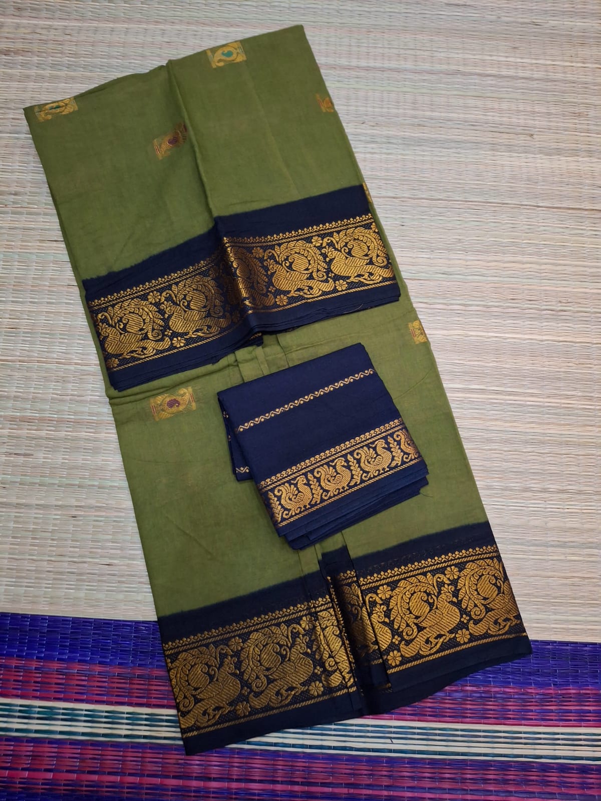 Madurai Sungudi Cotton - 6 Yard Meena Butta Double Side Gold Zari Border Dye and TIe